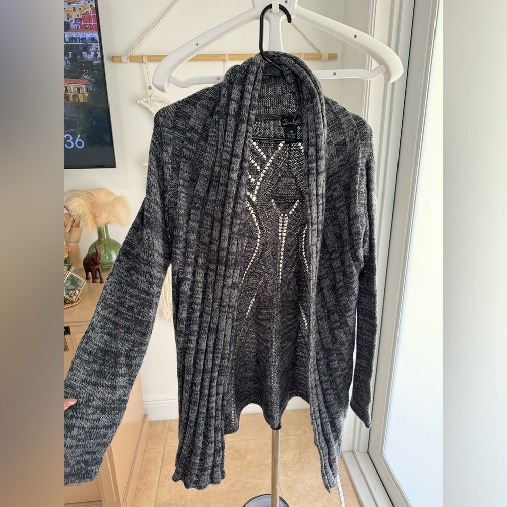 Two toned scarf neck cardigan s/m
